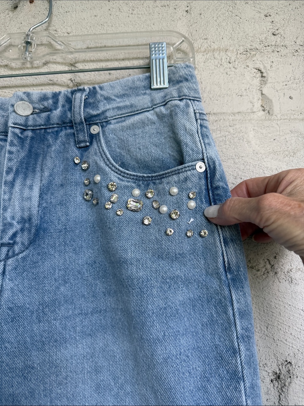 BLANKNYC Franklin Embellished Ribcage Wide-Leg Jeans Light Wash Waist 26 - Picture 5 of 16